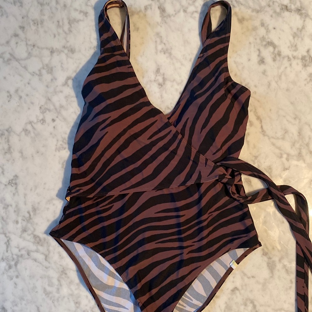 Summersalt wrap swim suit - zebra